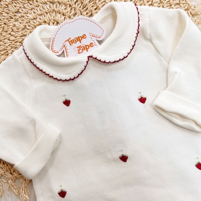  Macacão Tricotil (Tricot 100% Algodão) com Gola e Bordado - Off White Morangos